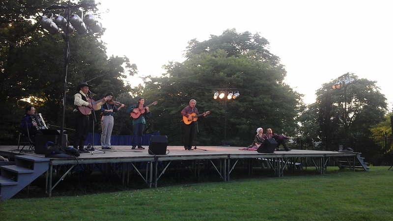 Moscow Gypsy Army, Untermyer Park, Yonkers, New York, Vasiliy Yankovich, Alexey Kurilov, Mikhail Smirnov, Gennady Gutkin, Adrien Chevalier, Olga Chpitalnaia, Sergij Tsyganok