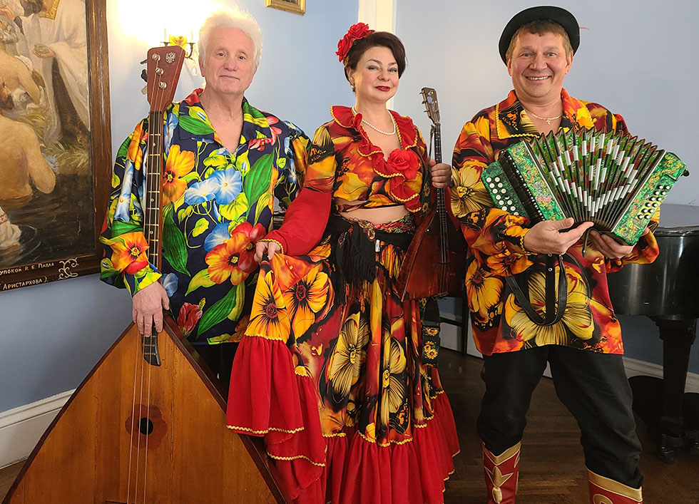 Maslenitsa Celebration at the Russian Orthodox Sinod NYC, Gypsy Trio at Maslenitsa celebration, Russian Orthodox Church NYC,             , Russian-Gypsy Song Dance and Music Show,  